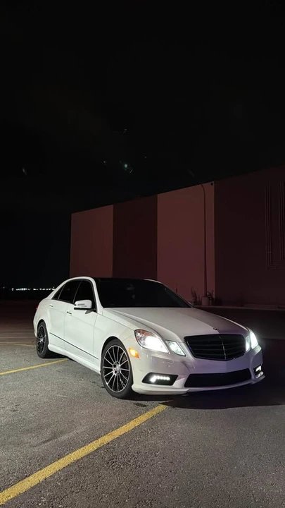 2011 Mercedes-Benz W212 E-Class - Image 2 of 13
