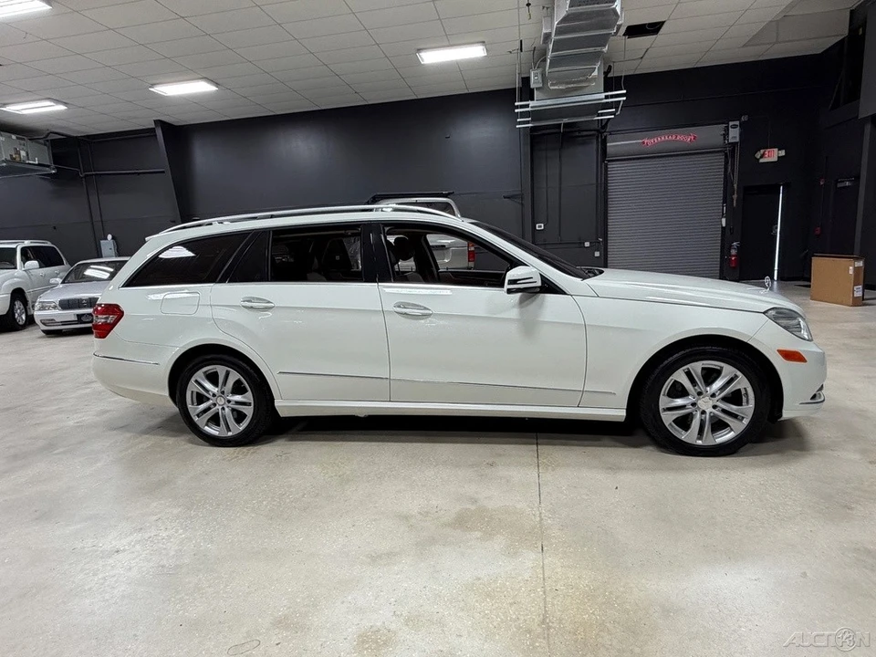 2011 Mercedes-Benz W212 E-Class - Image 10 of 12