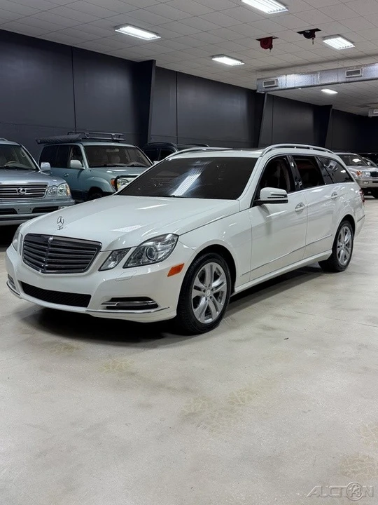 2011 Mercedes-Benz W212 E-Class - Image 8 of 12