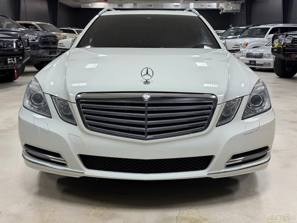 2011 Mercedes-Benz W212 E-Class - Image 4 of 12