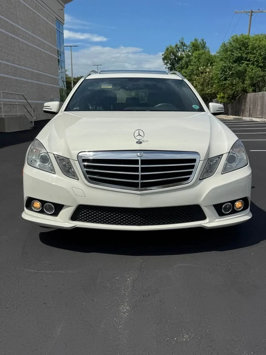 2011 Mercedes-Benz W212 E-Class - Image 6 of 19