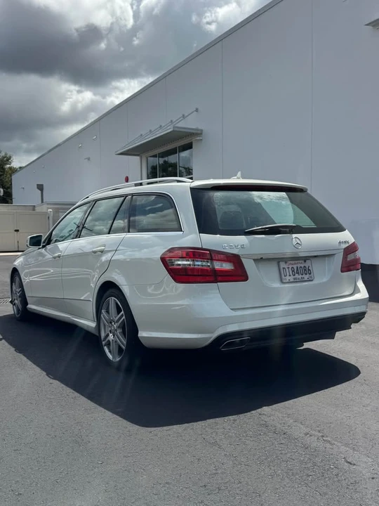 2011 Mercedes-Benz W212 E-Class - Image 9 of 19