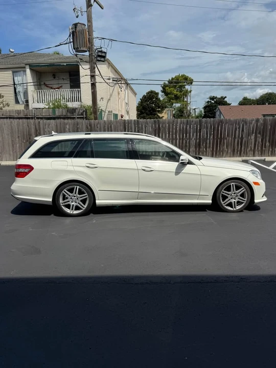 2011 Mercedes-Benz W212 E-Class - Image 4 of 19