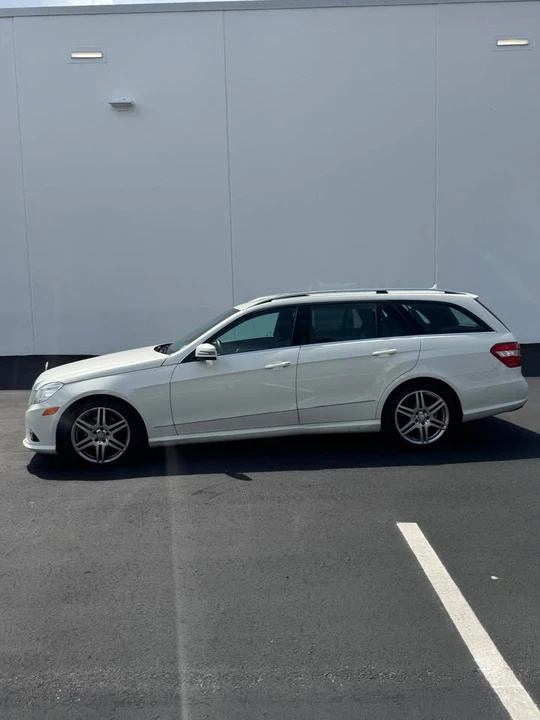 2011 Mercedes-Benz W212 E-Class - Image 3 of 19