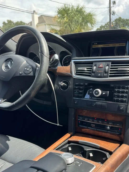 2011 Mercedes-Benz W212 E-Class - Image 16 of 19