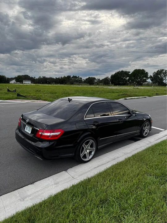 2011 Mercedes-Benz W212 E-Class - Image 3 of 11