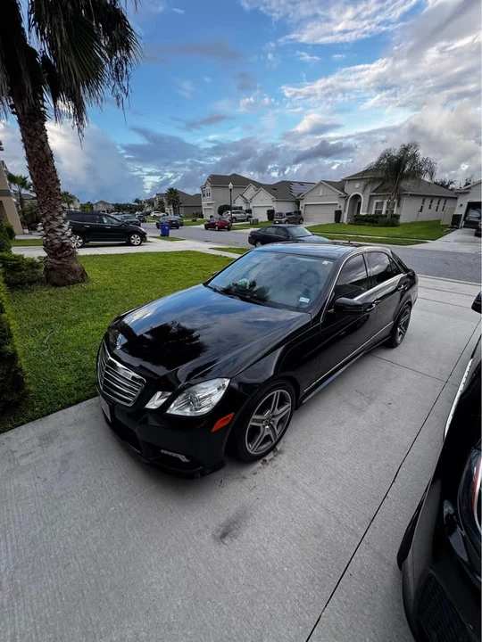 2011 Mercedes-Benz W212 E-Class - Image 2 of 11