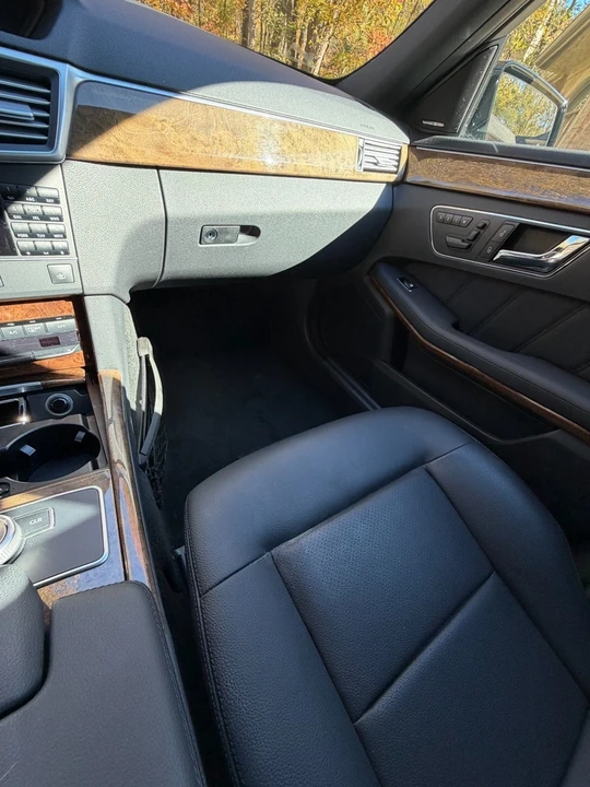 2011 Mercedes-Benz W212 E-Class - Image 7 of 10