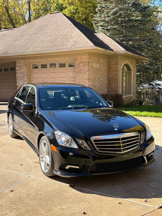 2011 Mercedes-Benz W212 E-Class - Image 3 of 10