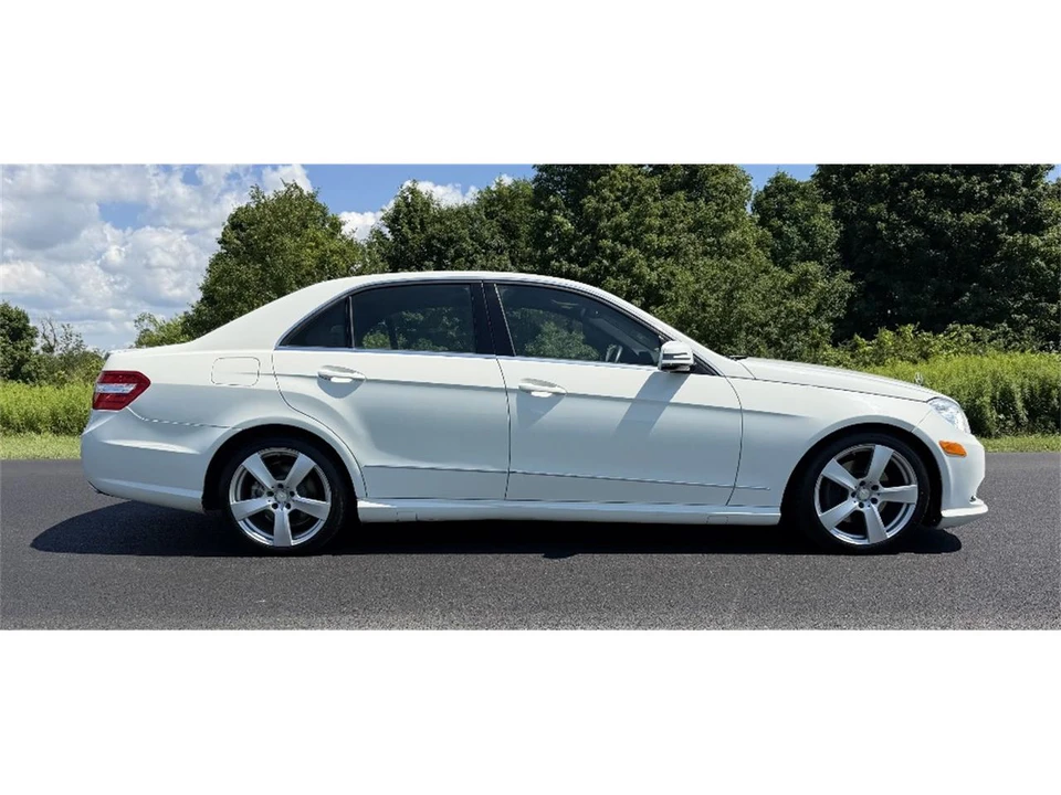 2011 Mercedes-Benz W212 E-Class - Image 4 of 24