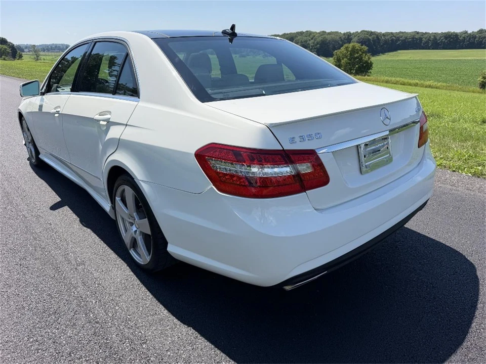 2011 Mercedes-Benz W212 E-Class - Image 8 of 24