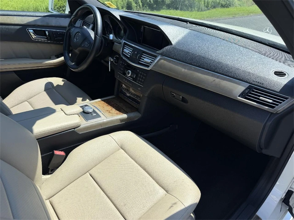 2011 Mercedes-Benz W212 E-Class - Image 20 of 24