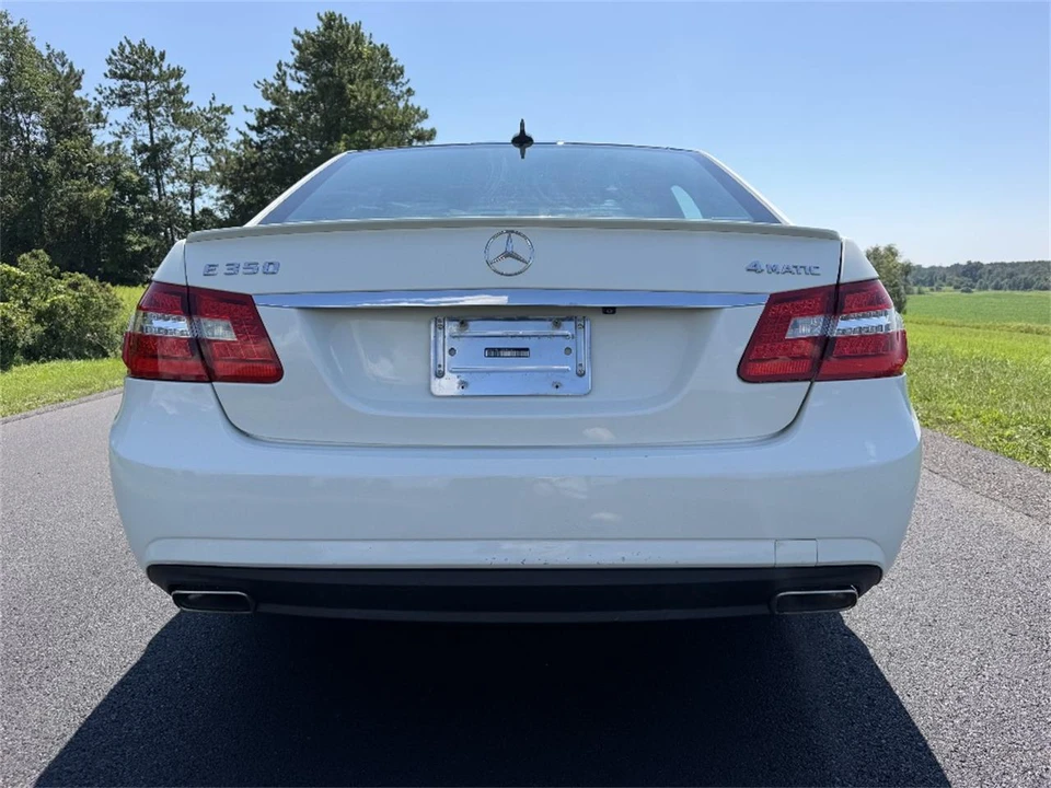 2011 Mercedes-Benz W212 E-Class - Image 9 of 24