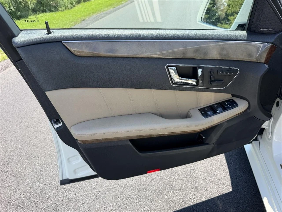 2011 Mercedes-Benz W212 E-Class - Image 18 of 24