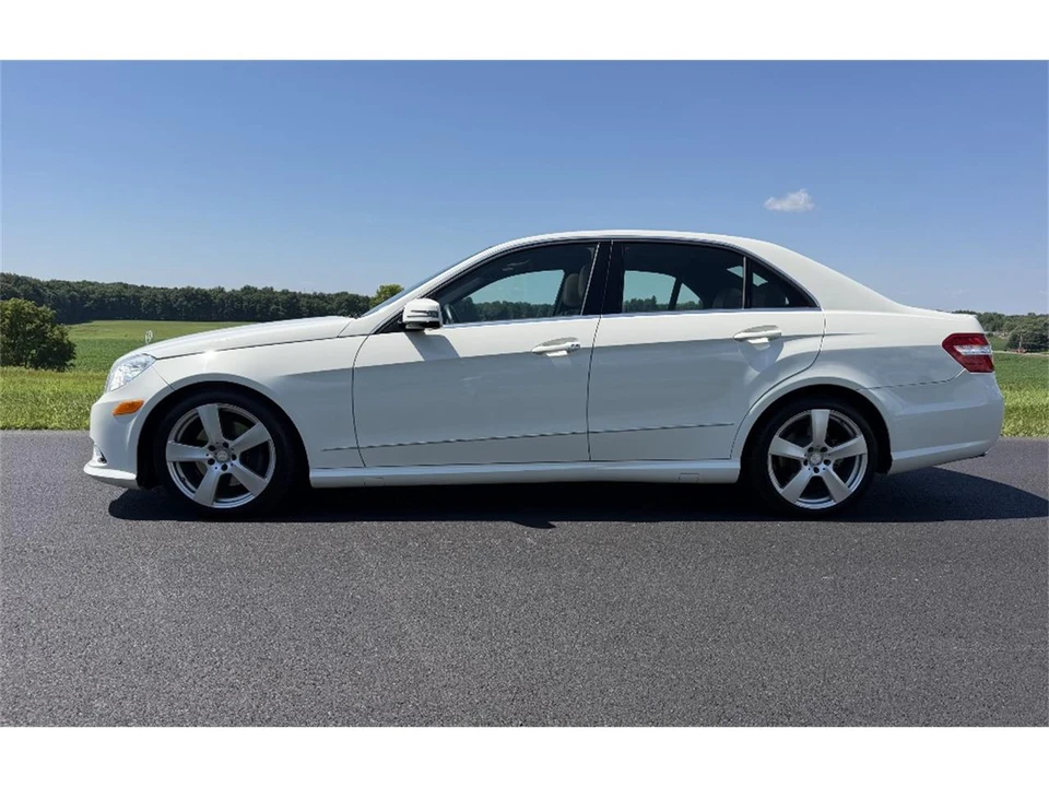 2011 Mercedes-Benz W212 E-Class - Image 5 of 24