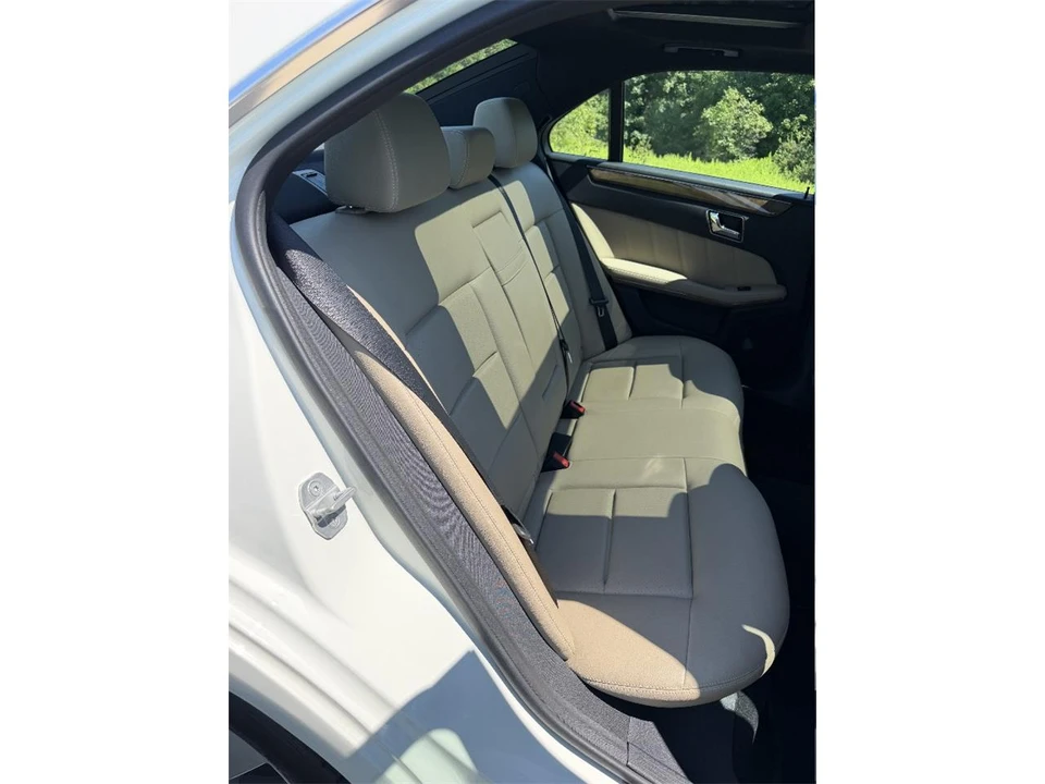 2011 Mercedes-Benz W212 E-Class - Image 21 of 24