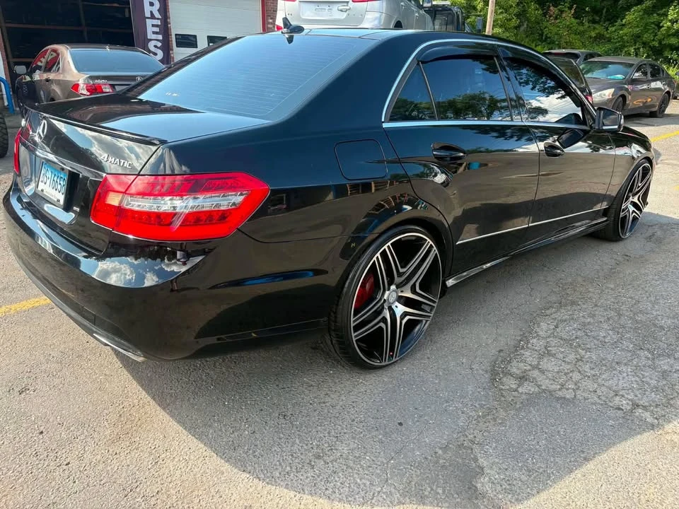 2011 Mercedes-Benz W212 E-Class - Image 3 of 8