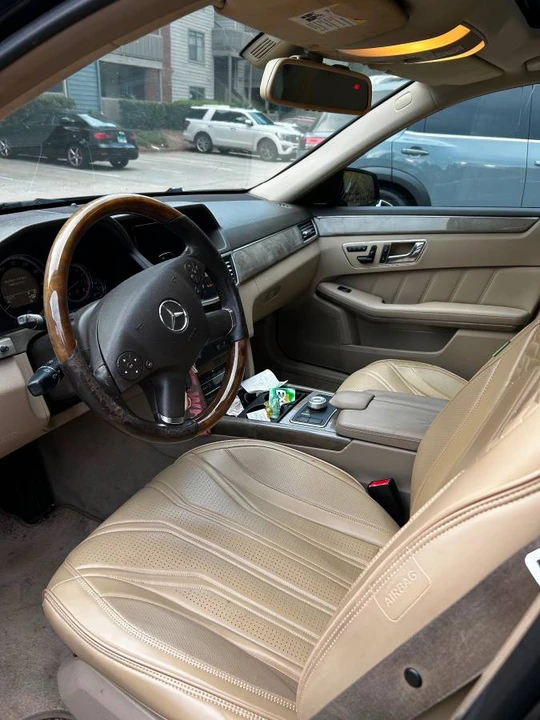 2011 Mercedes-Benz W212 E-Class - Image 8 of 13