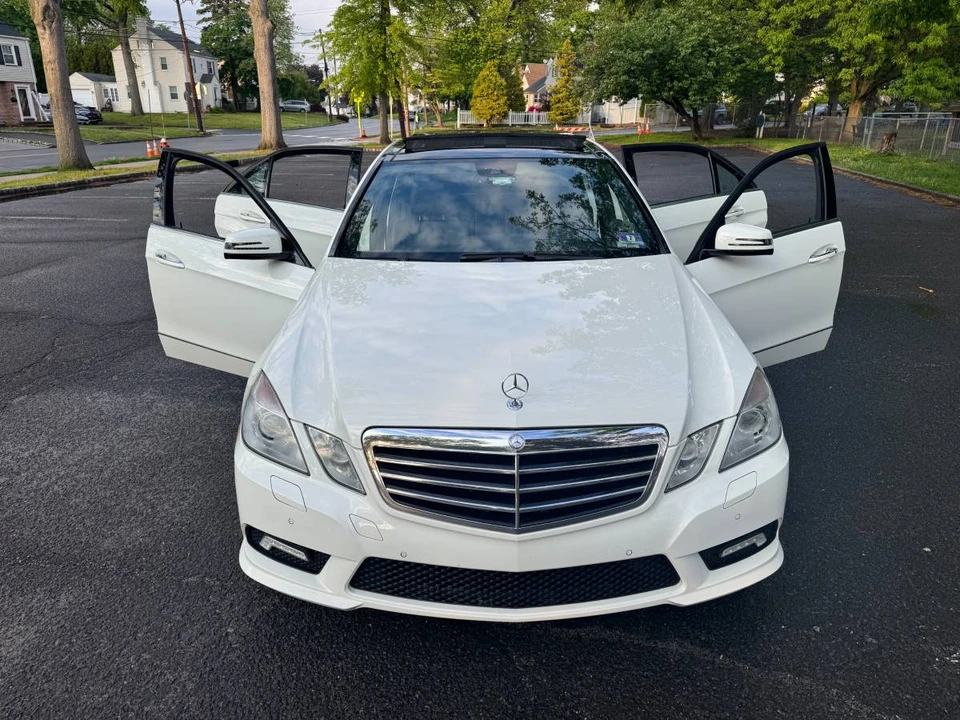 2011 Mercedes-Benz W212 E-Class - Image 6 of 20