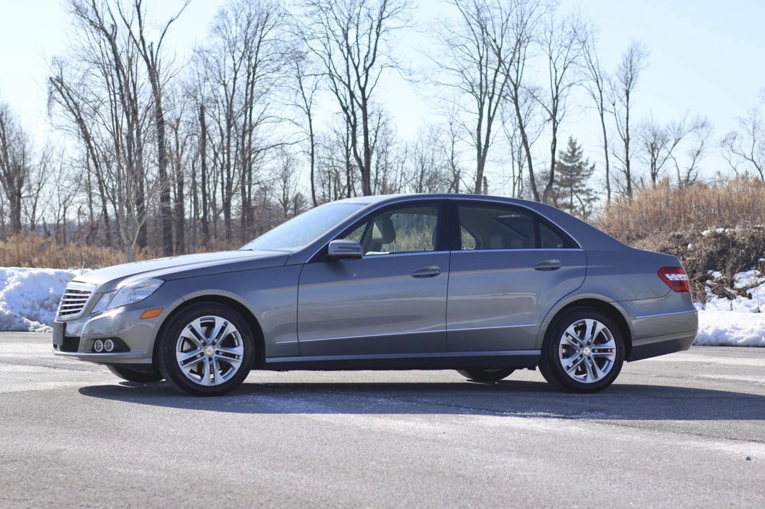 2011 Mercedes-Benz W212 E-Class - Image 3 of 7
