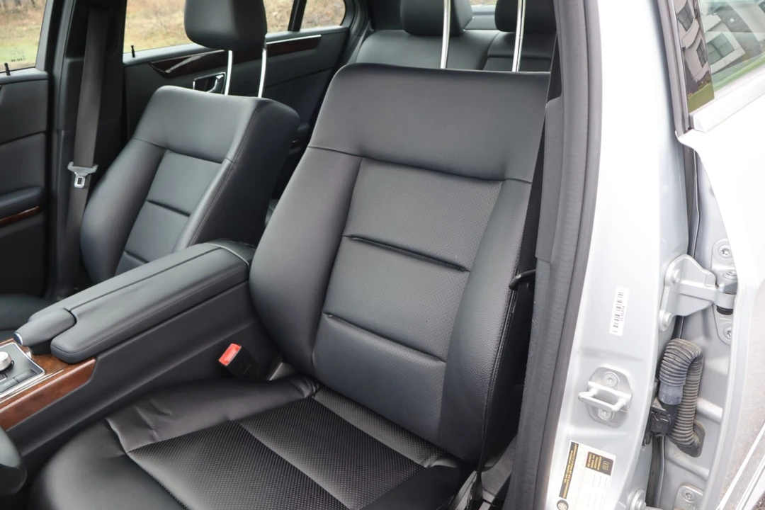 2011 Mercedes-Benz W212 E-Class - Image 4 of 9