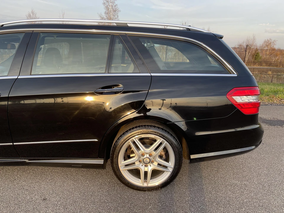 2011 Mercedes-Benz W212 E-Class - Image 20 of 31
