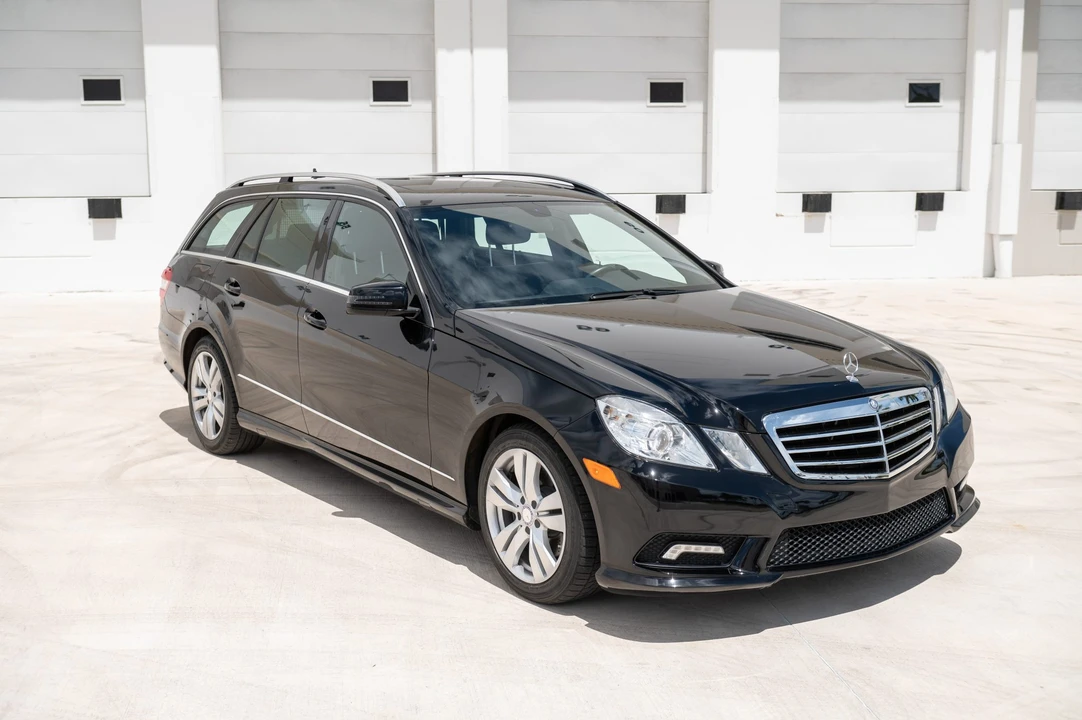 2011 Mercedes-Benz W212 E-Class - Image 13 of 31