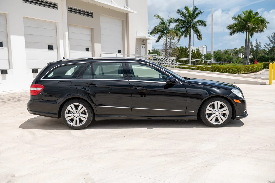 2011 Mercedes-Benz W212 E-Class - Image 12 of 31