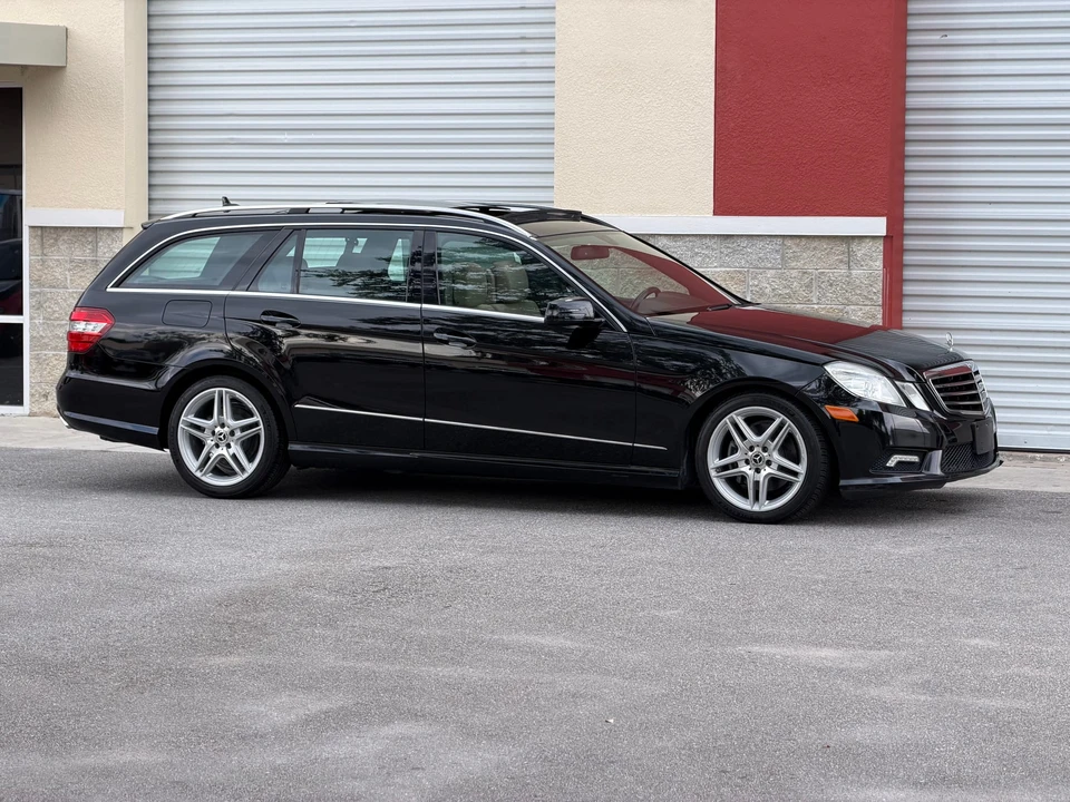 2011 Mercedes-Benz E-Class - Image 14 of 31