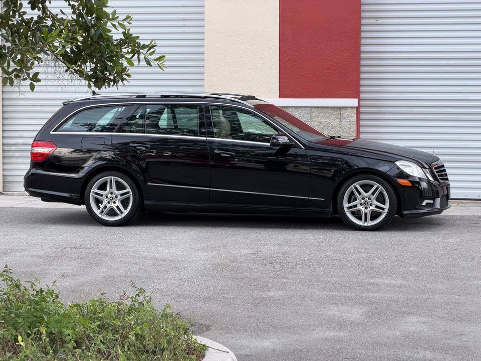 2011 Mercedes-Benz E-Class - Image 15 of 31