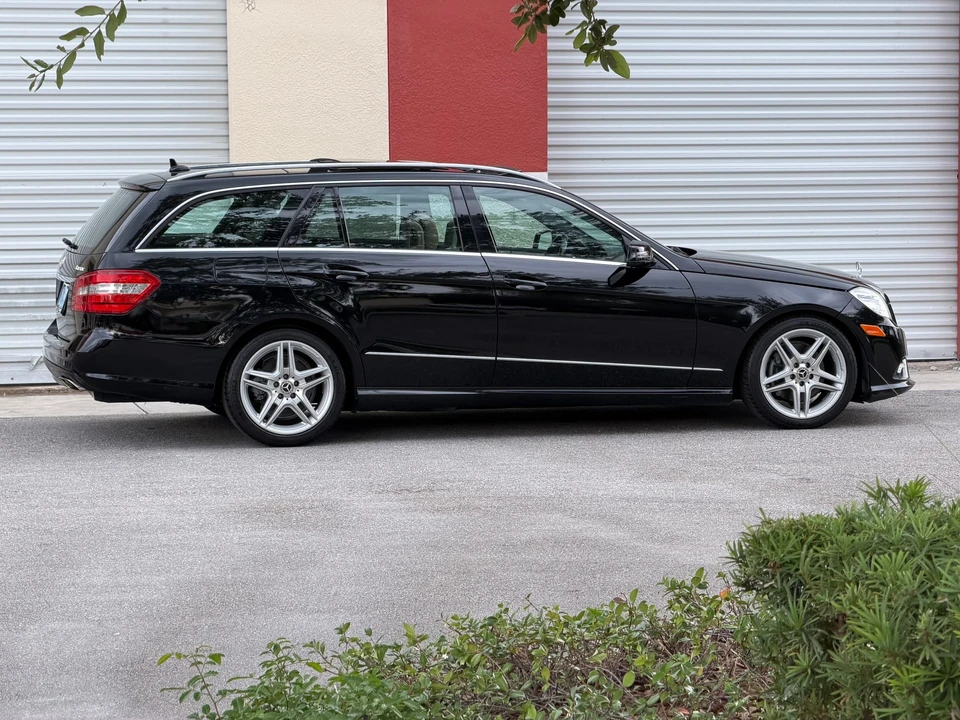 2011 Mercedes-Benz E-Class - Image 17 of 31