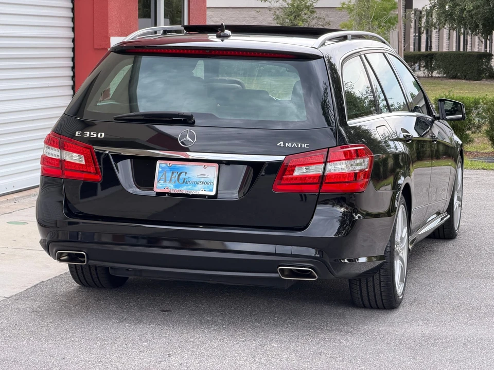 2011 Mercedes-Benz E-Class - Image 22 of 31