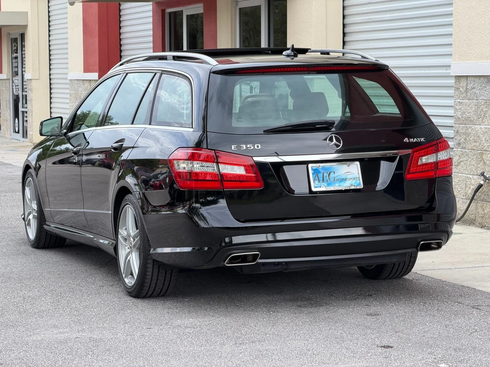 2011 Mercedes-Benz E-Class - Image 23 of 31