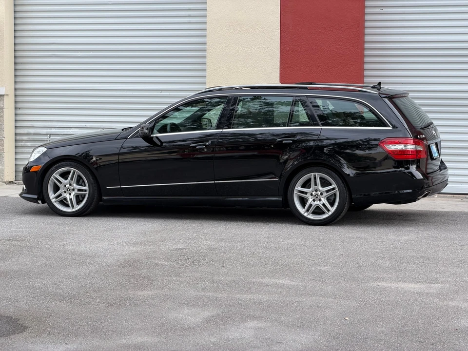 2011 Mercedes-Benz E-Class - Image 28 of 31