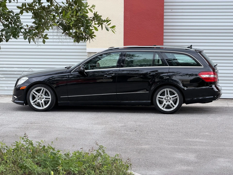 2011 Mercedes-Benz E-Class - Image 30 of 31