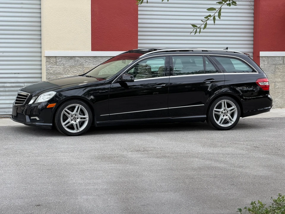 2011 Mercedes-Benz E-Class - Image 3 of 31