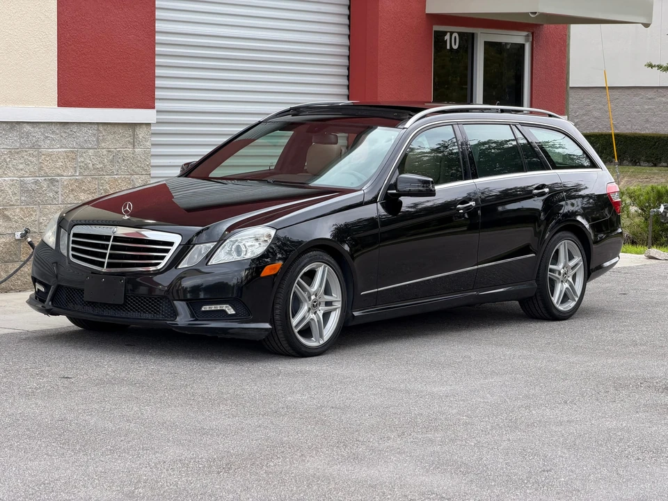 2011 Mercedes-Benz E-Class - Image 7 of 31