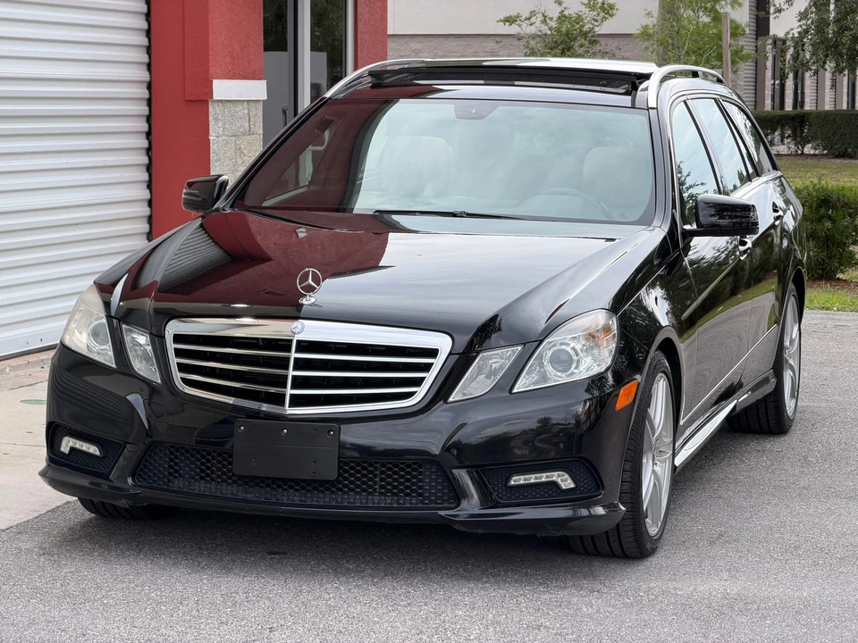 2011 Mercedes-Benz E-Class - Image 9 of 31