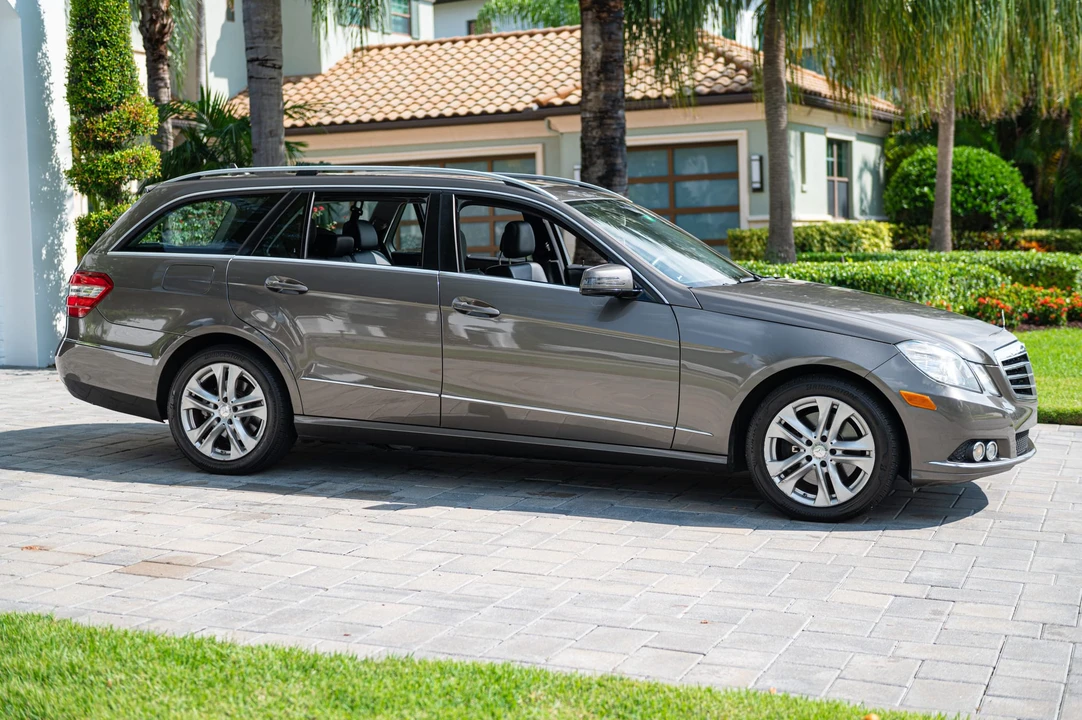 2011 Mercedes-Benz W212 E-Class - Image 18 of 31