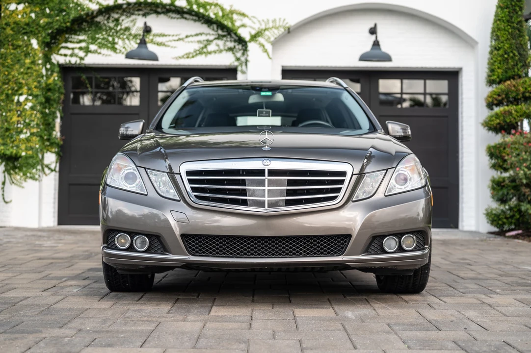 2011 Mercedes-Benz W212 E-Class - Image 7 of 31