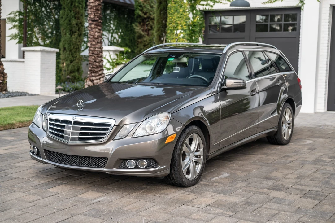 2011 Mercedes-Benz W212 E-Class - Image 8 of 31