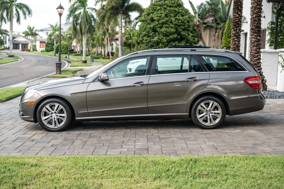 2011 Mercedes-Benz W212 E-Class - Image 11 of 31