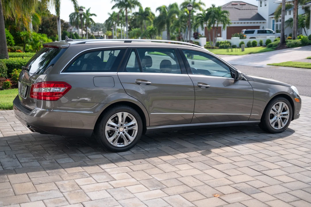 2011 Mercedes-Benz W212 E-Class - Image 16 of 31