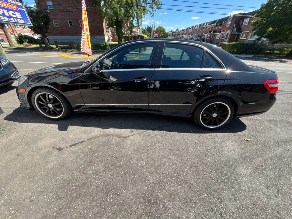 2011 Mercedes-Benz W212 E-Class - Image 2 of 10