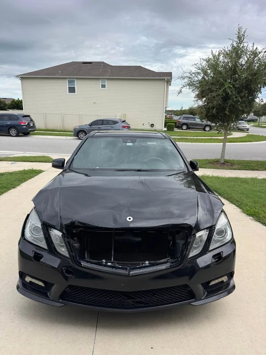 2011 Mercedes-Benz W212 E-Class - Image 2 of 4