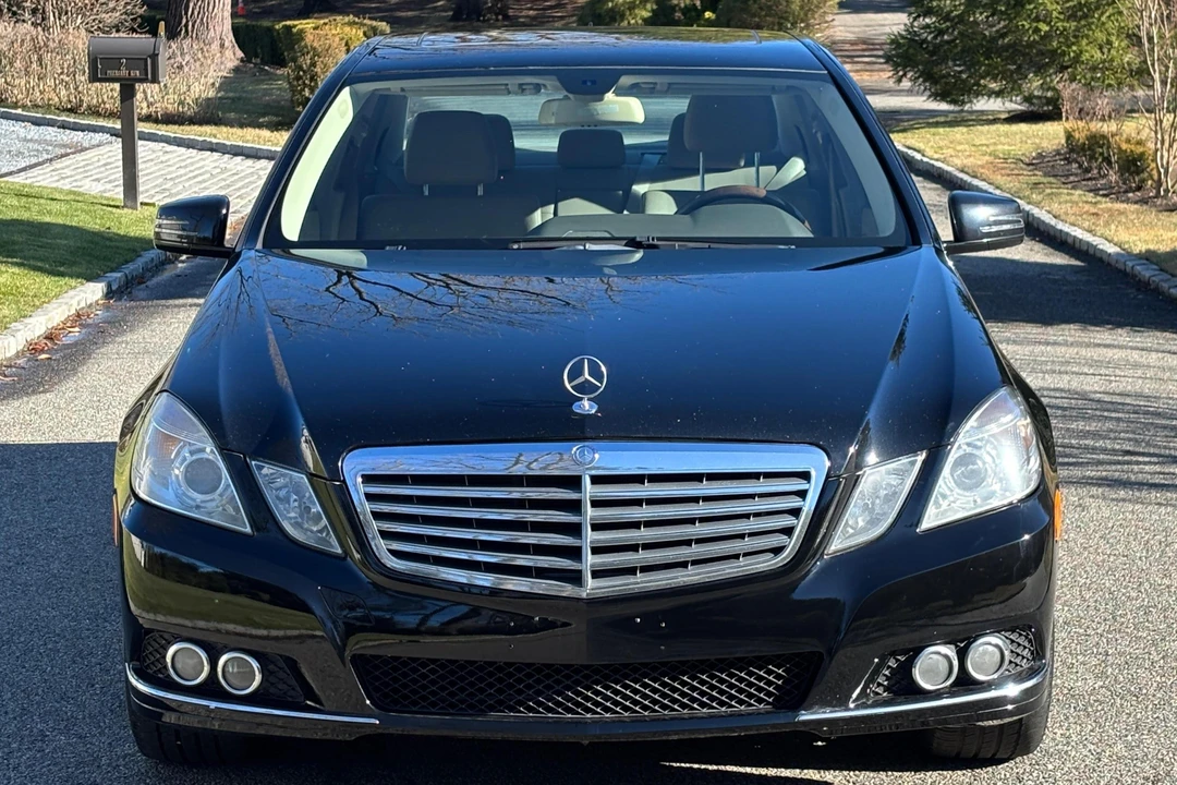 2011 Mercedes-Benz W212 E-Class - Image 2 of 5
