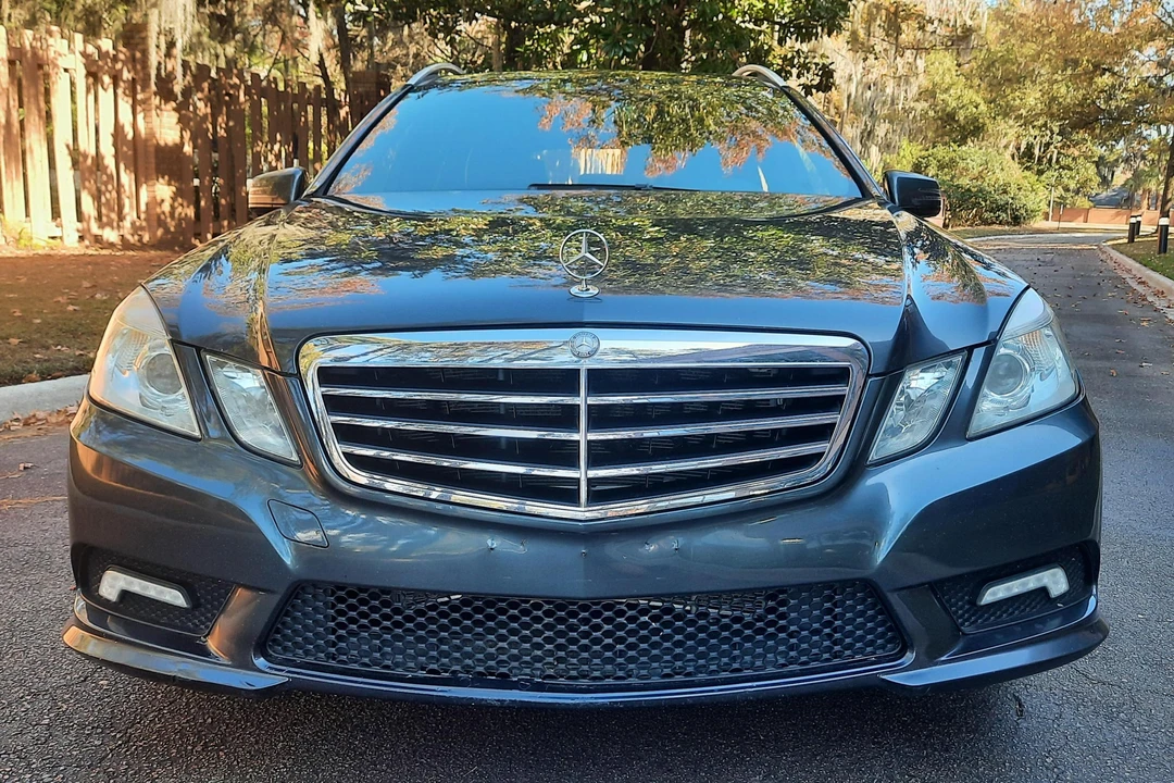 2011 Mercedes-Benz W212 E-Class - Image 2 of 31