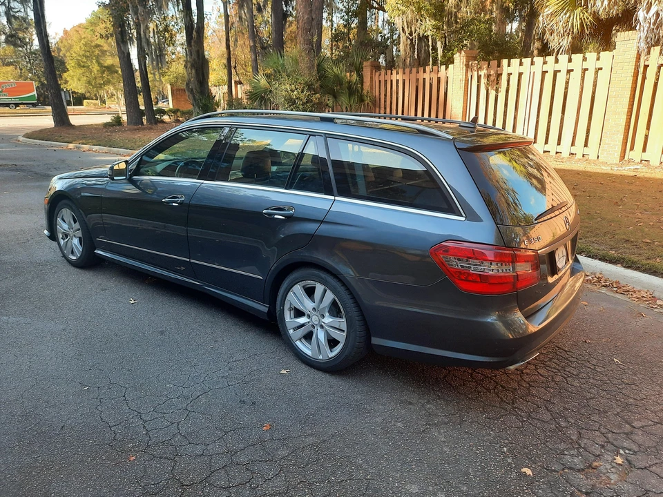 2011 Mercedes-Benz W212 E-Class - Image 23 of 31