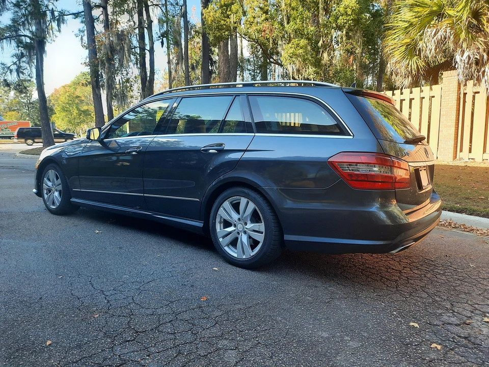 2011 Mercedes-Benz W212 E-Class - Image 22 of 31