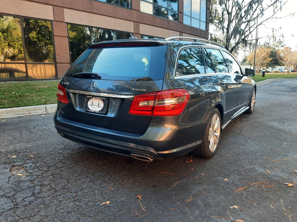 2011 Mercedes-Benz W212 E-Class - Image 27 of 31